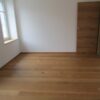Parkettboden, Schweiz, Eiche, Freiherrenboden, Diele, Lang+Breit, 2-Schichtdielen, Stärke 11mm, thermobehandelt, gelbbraun, ringporig, grossporig, naturgeölt, nachhaltig, Holzkonzept, Hobau-Parkett, Wohnbild